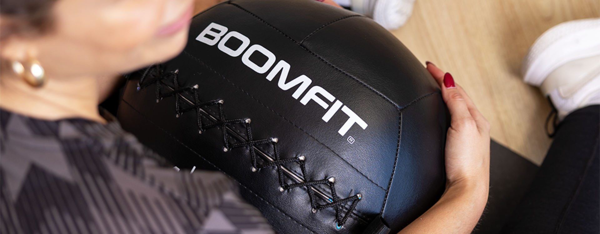 Wall Ball: O equipamento funcional que desafia força, resistência e coordenação
