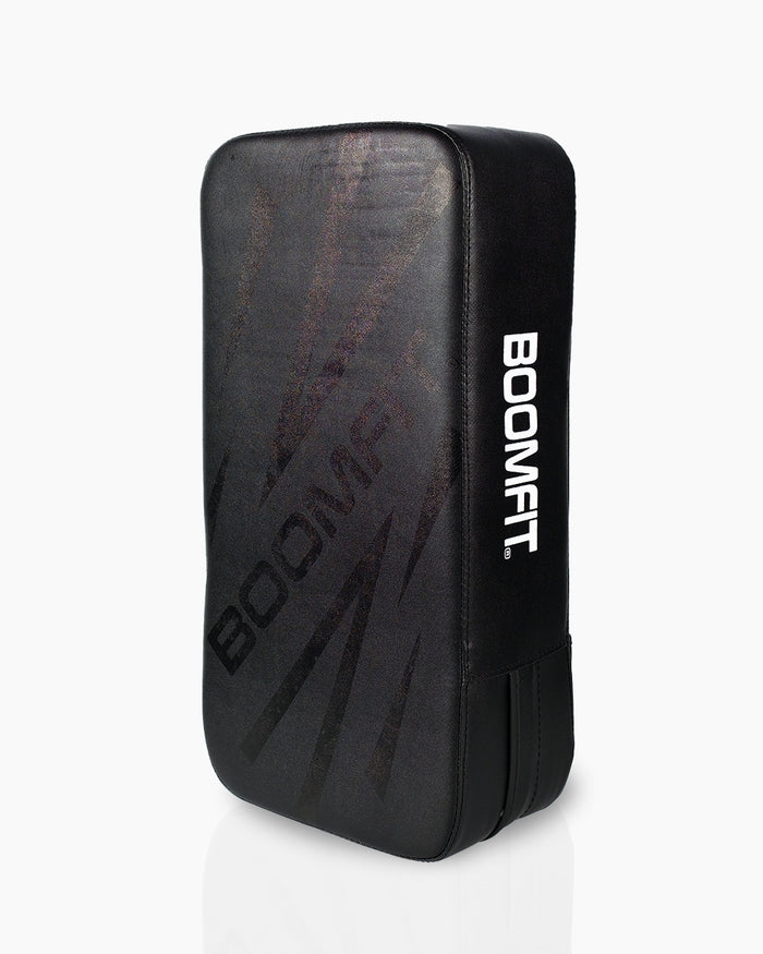 Curved Boxing Shield Black Edition