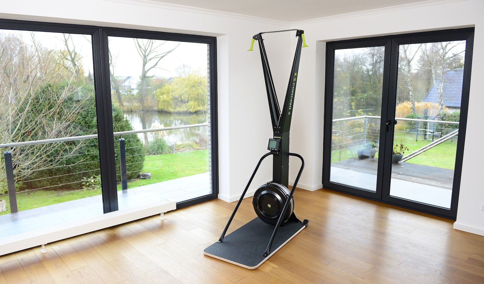 Concept2 SkiErg PM5 con Estructura de Apoyo